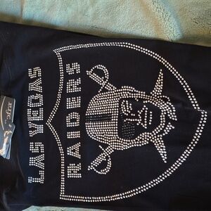Las Vegas Raiders leggings and shirt to match very cute outfit